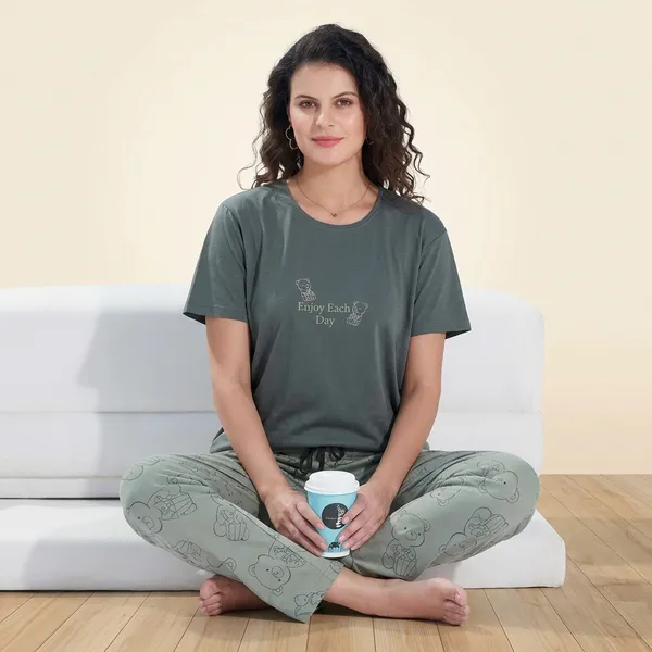 Green_Cotton_Loungewear_Set_For_Women