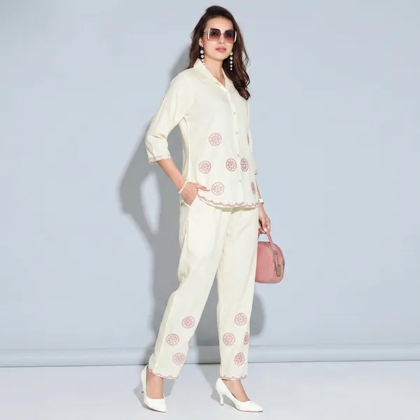 Off_White_Linen_Kurta_Pant_Set_For_Women