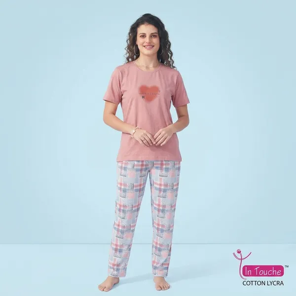 Pink_Cotton_Lycra_Loungewear_Set_For_Women