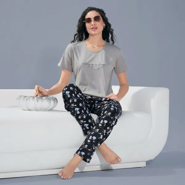 Grey_Cotton_Lounge_Set_For_Women