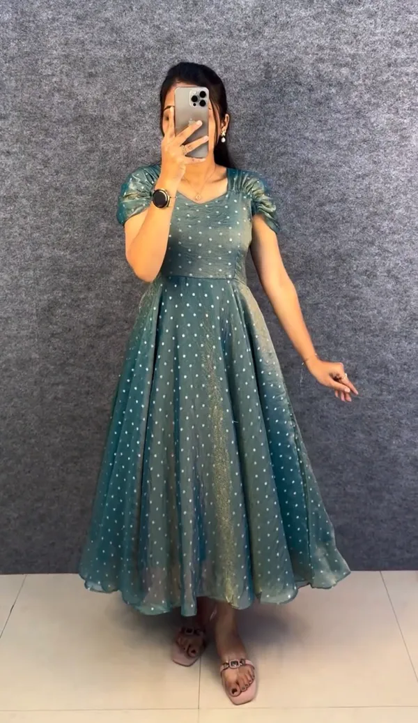 ANARKALI_DOTS