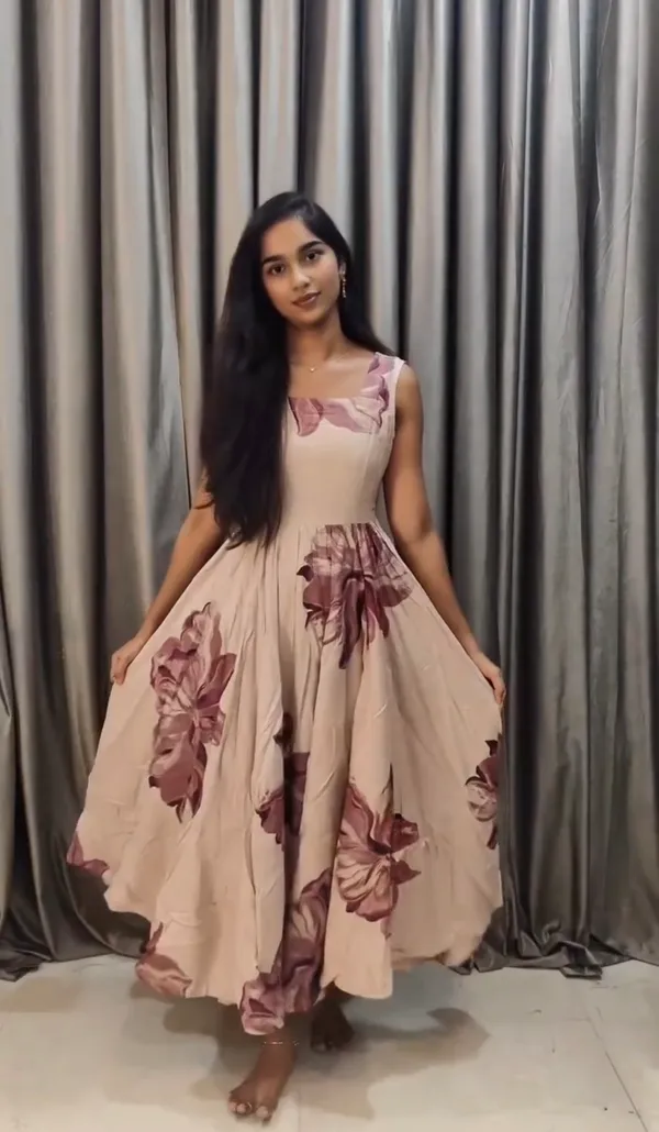 Aadhira_Bloom_Anarkali_Gown