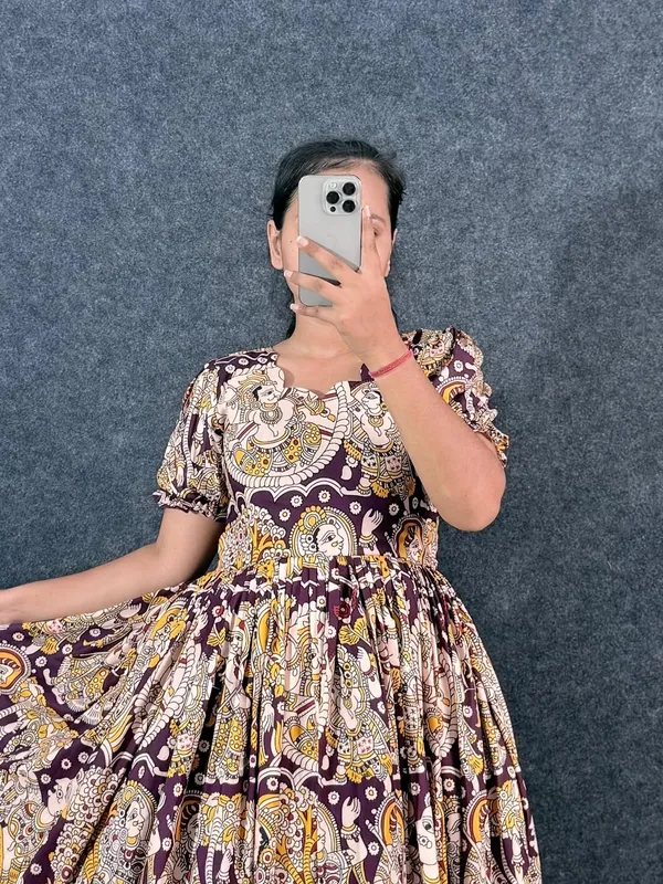 Vrindavan_Leela_Cotton_Gown
