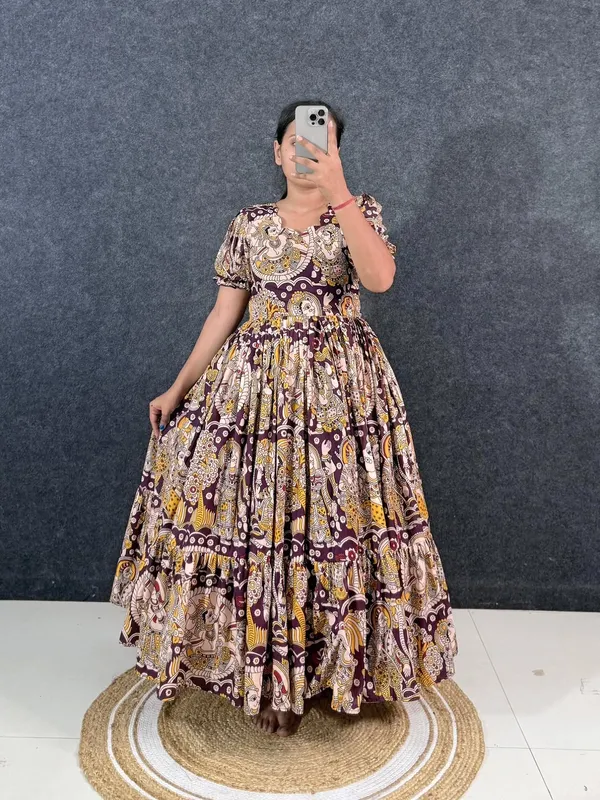 Vrindavan_Leela_Cotton_Gown