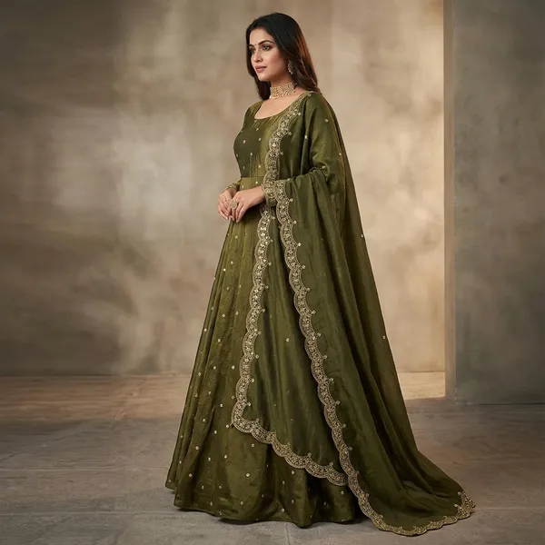 Green_100%_Fendi_Silk_Ethnic_Gown_with_Dupatta_For_Women