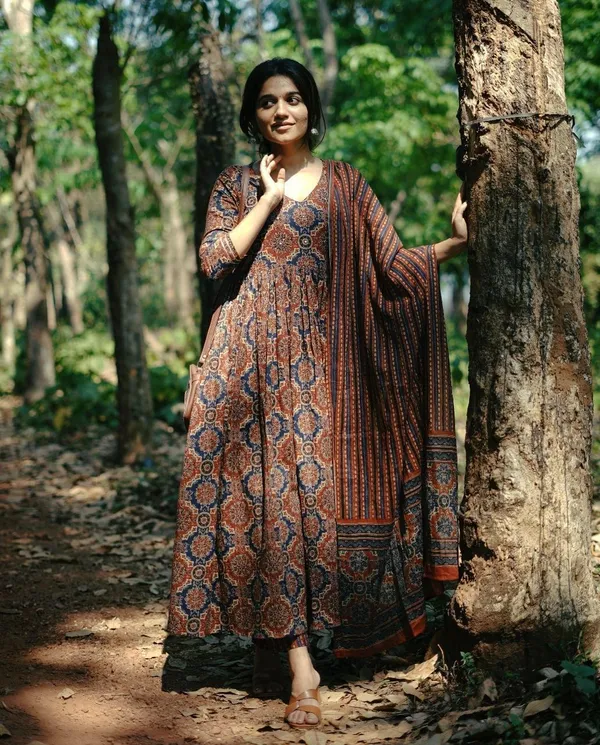 Brown_Cotton_Blend_Kurta_With_Bottom_And_Dupatta_For_Women