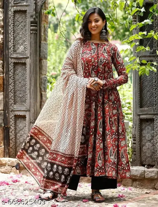 Maroon_Cotton_Blend_Kurta_With_Bottom_And_Dupatta_For_Women