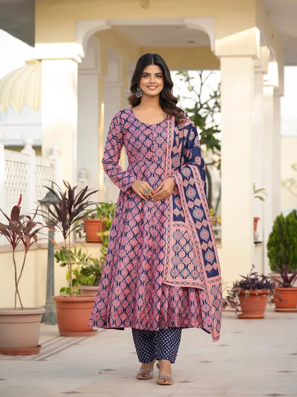 Blue_And_Pink_Heavy_Pure_Muslin_Cotton_Kurta_Set_For_Women