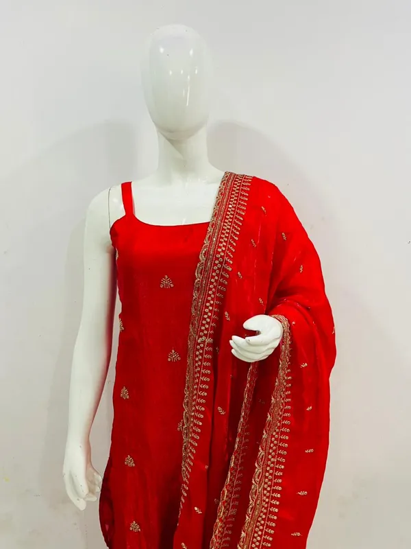 Red_Heavy_Frenchy_Silk_With_Lace_Kurta_Set_For_Women