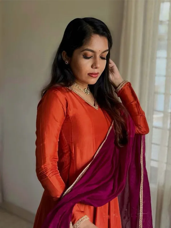 Orange_Heavy_Pure_Chinon_Silk_Kurta_Set_For_Women