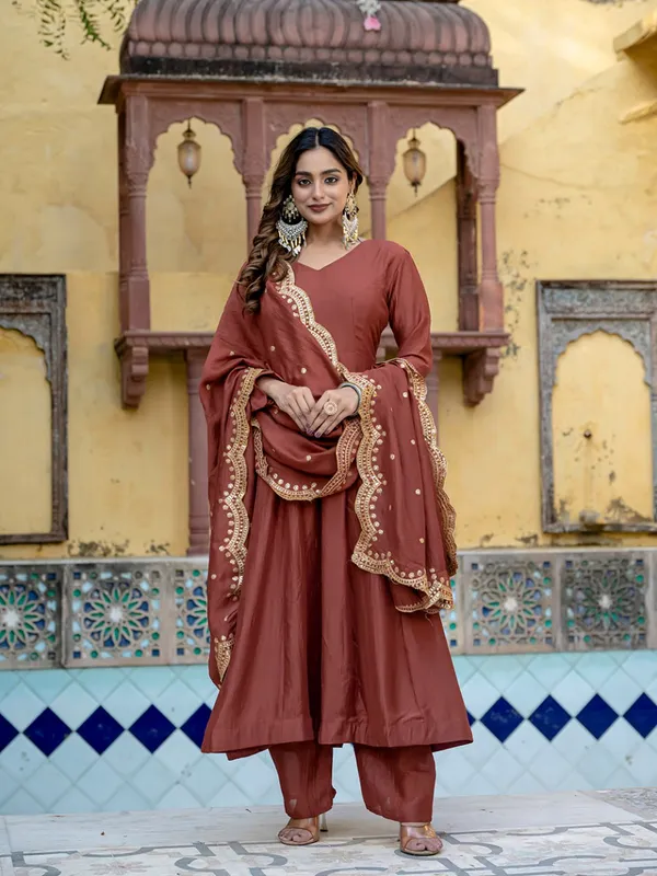 Brown_Heavy_Pure_Vichitra_Silk_Kurta_Set_For_Women