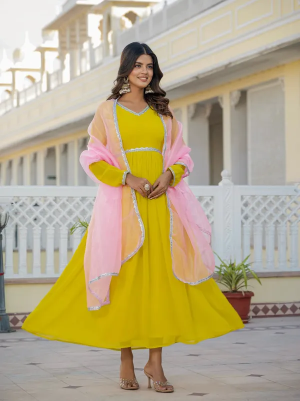 Yellow_Heavy_Pure_Fox_Georgette_Kurta_Set_For_Women