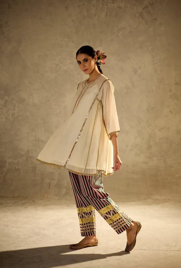 Cream_Mal_Chanderi_With_Gottapatti_Lace_Kurta_With_Sharara_Set_For_Women