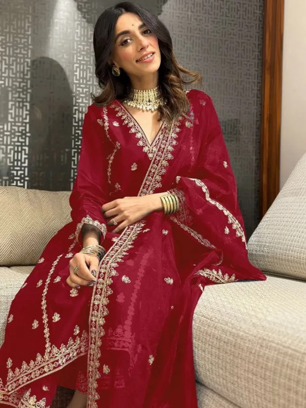 Festive_Red_Ethnic_Kurta_Pant_Dupatta_Set_for_Women