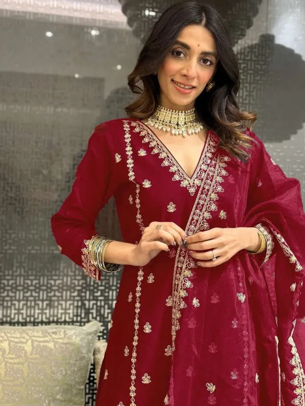 Festive_Red_Ethnic_Kurta_Pant_Dupatta_Set_for_Women