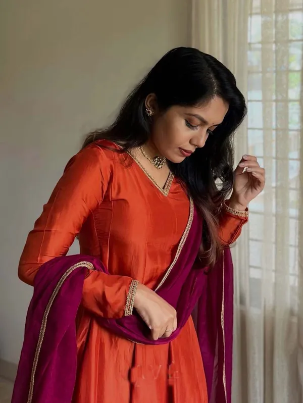 Orange_Heavy_Pure_Chinon_Silk_Kurta_Set_For_Women