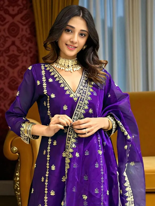 Royal_Purple_Embroidered_Kurta_Pant_Set_with_Dupatta