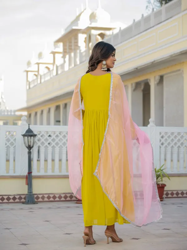 Yellow_Heavy_Pure_Fox_Georgette_Kurta_Set_For_Women