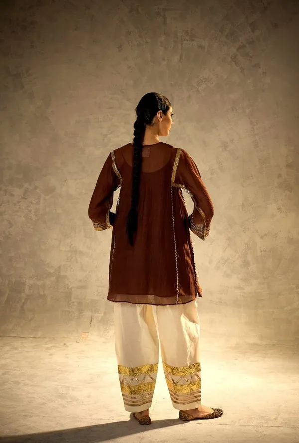 Brown_And_White_Mal_Chanderi_With_Gottapatti_Lace_Kurta_With_Sharara_Set_For_Women
