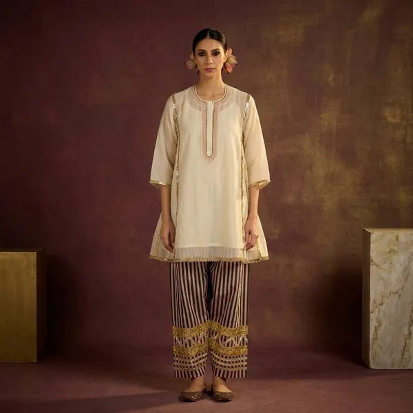 Cream_Mal_Chanderi_With_Gottapatti_Lace_Kurta_With_Sharara_Set_For_Women