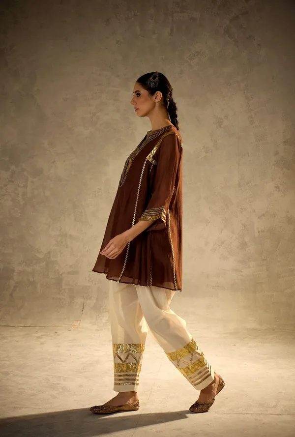 Brown_And_White_Mal_Chanderi_With_Gottapatti_Lace_Kurta_With_Sharara_Set_For_Women