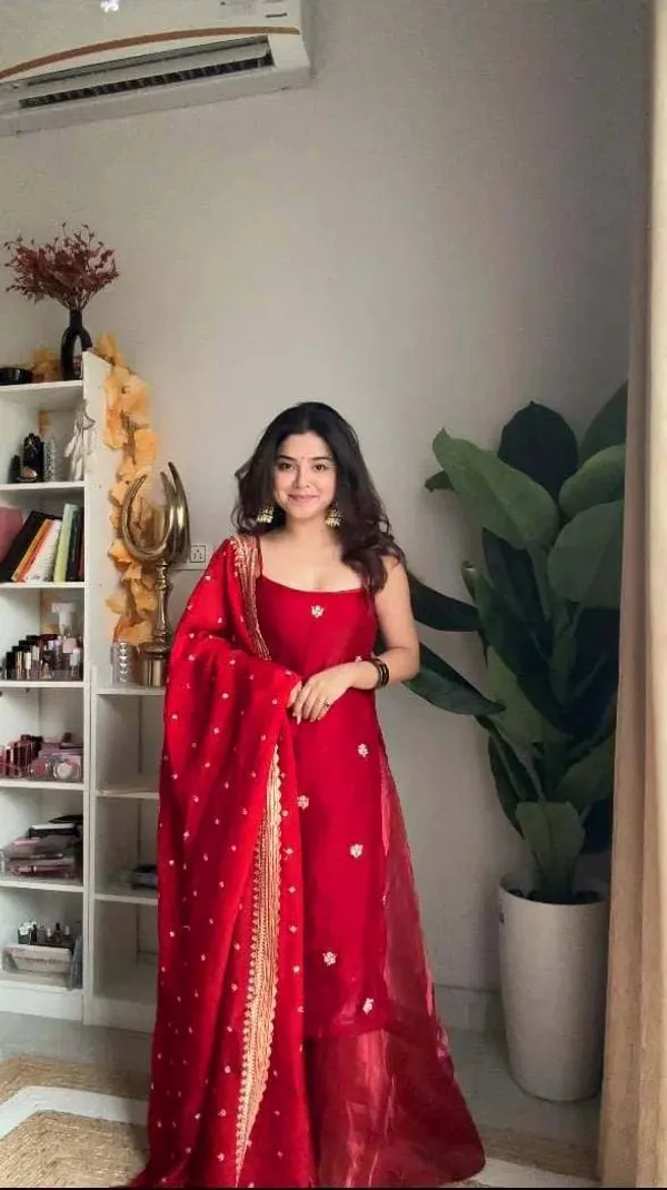 Red_Heavy_Frenchy_Silk_With_Lace_Kurta_Set_For_Women