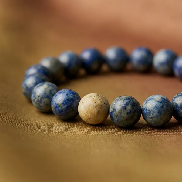 Royal_Blue_Lapis_Lazuli_Golden_Accent_Beaded_Bracelet_For_Unisex