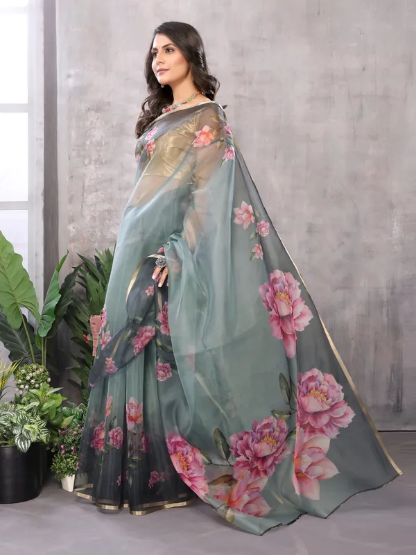 Green_Organza_Silk_Saree_With_Golden_Zari_Border_And_Brocade_Blouse_Piece