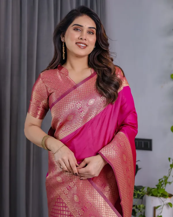 Pink_Banarasi_Saree