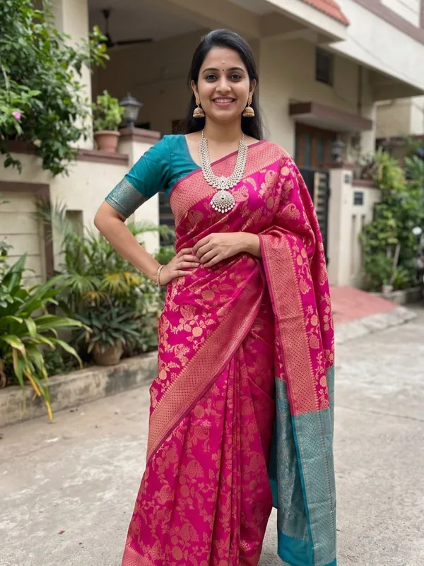 Women’s_Pink_&_Turquoise_Floral_Zari_Woven_Saree_with_Designer_Border_&_Contrast_Pallu