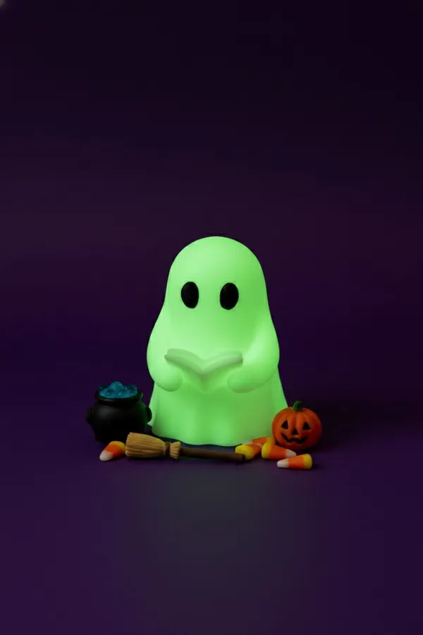 Reading_Boo_Ghost_Glow_In_The_Dark_3D_Decor_|_Cute_Desk_Showpiece