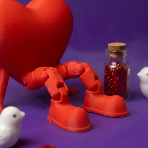 Sitting_Heart_3D_Printed_Decor_|_Cute_Desk_Showpiece_|_Pack_Of_3