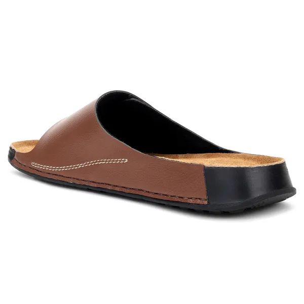 COVE-Stylish_Footwear