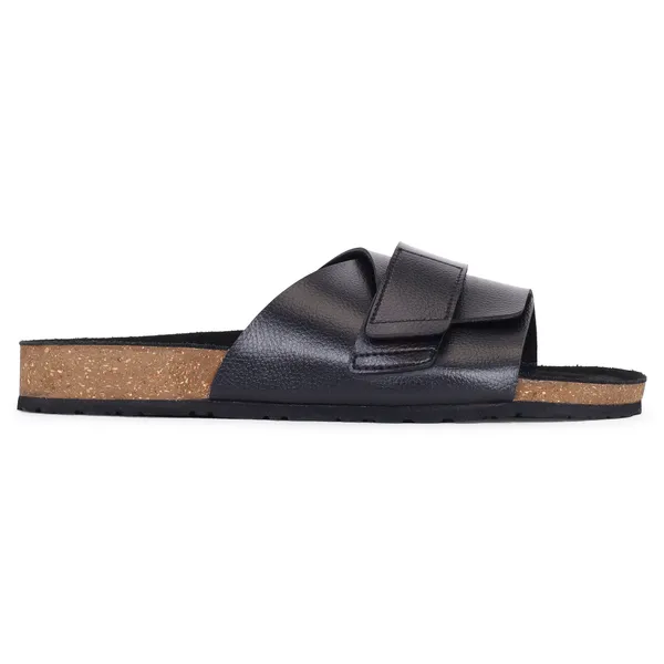 SNUG-Stylish_Footwear