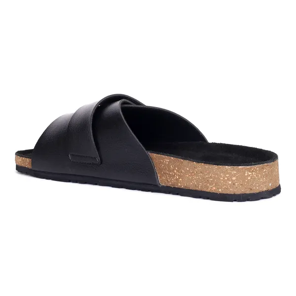 SNUG-Stylish_Footwear