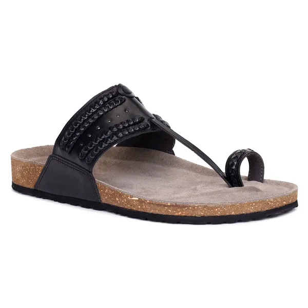 PLUSH-Stylish_Footwear