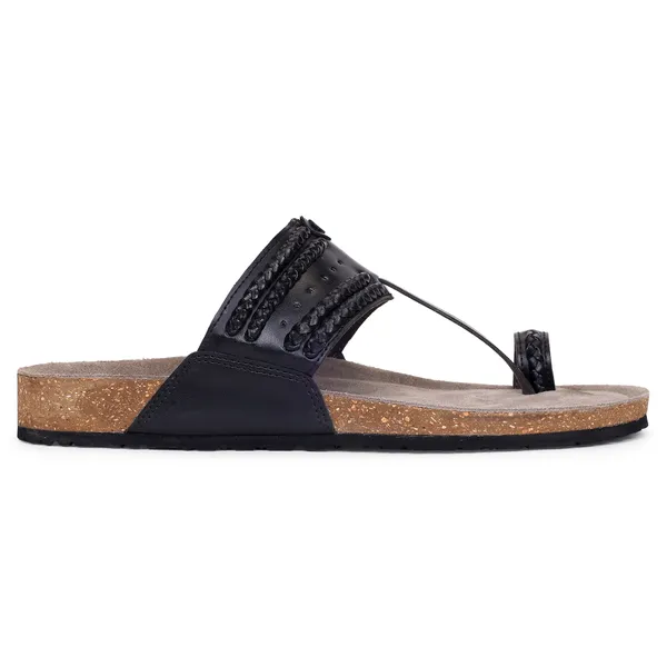 PLUSH-Stylish_Footwear