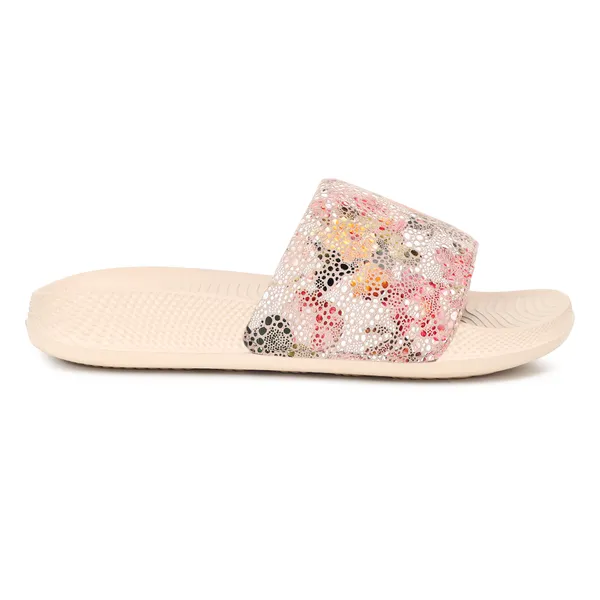 NURA-Stylish_Footwear