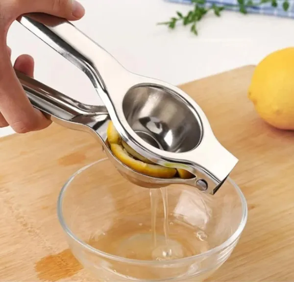 Stainless_Steel_Hand_Press_Lemon_Squeezer_21_Cm