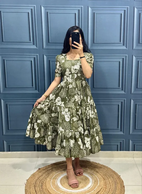 Introducing_JC_Real_Own_Modeling_New_Super_Trendy_Dress