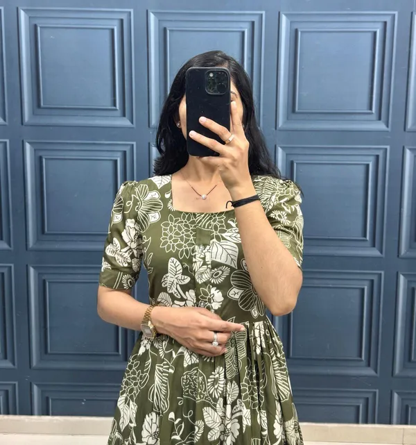 Introducing_JC_Real_Own_Modeling_New_Super_Trendy_Dress