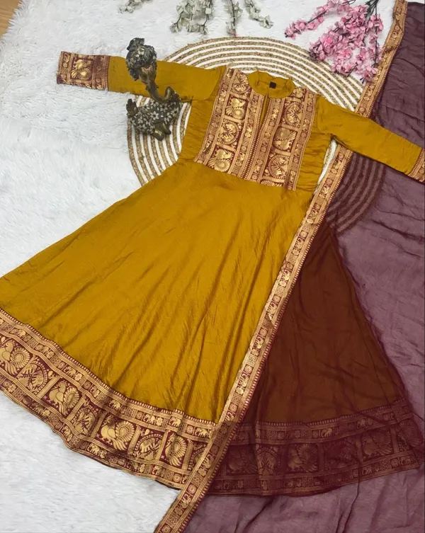 Introducing_New_Super_Trendy_Traditional_Outfit