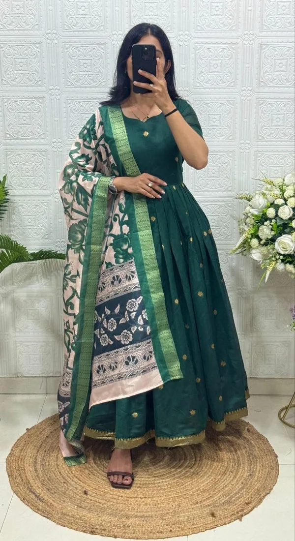 Introducing_New_Super_Trendy_Traditional_Outfit