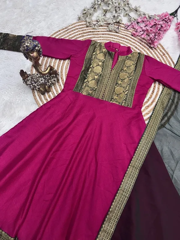 Introducing_New_Super_Trendy_Traditional_Outfit