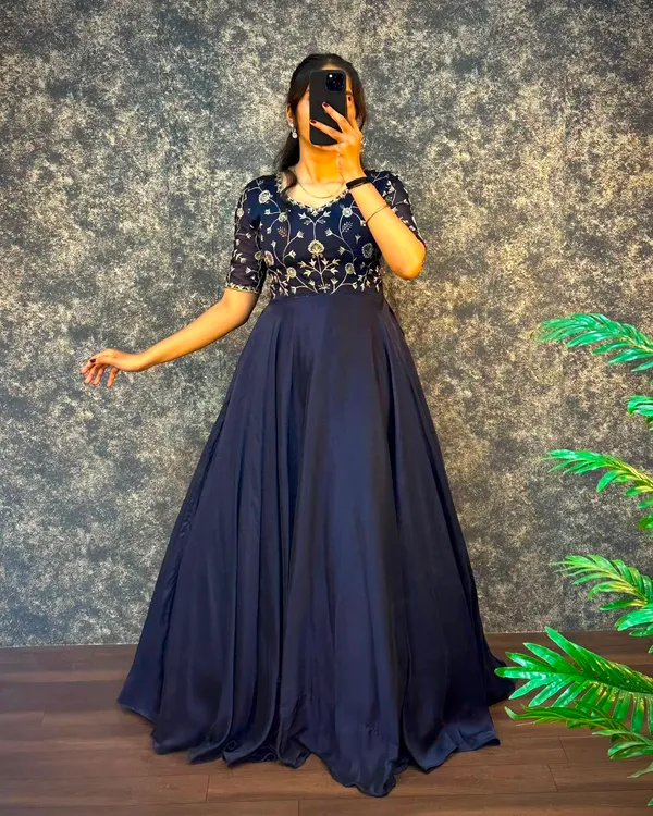 Traditional_Full_Flare_Silk_Blend_Gown_with_Dupatta