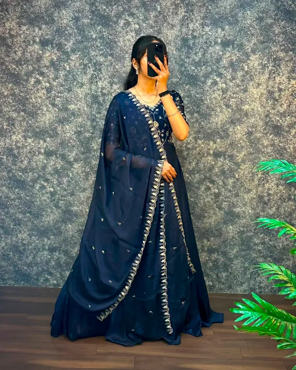 Traditional_Full_Flare_Silk_Blend_Gown_with_Dupatta