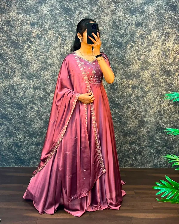 Traditional_Full_Flare_Silk_Blend_Gown_with_Dupatta