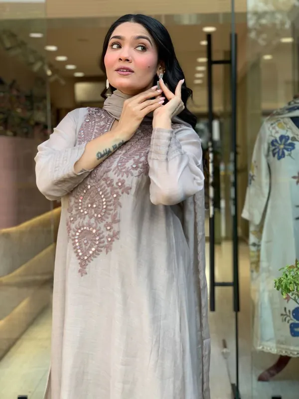 Women'S_Grey_Embroidered_Kurta_Palazzo_Set_With_Dupatta