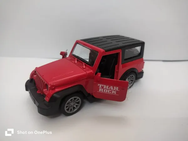 THAR_ROCK_Die‑Cast_Model_(Red)