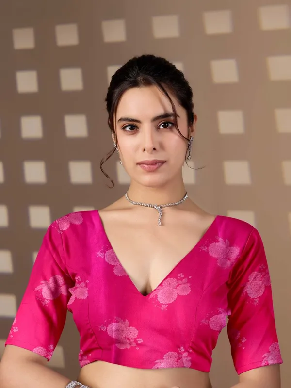 Women_Rani_Pink_Floral_Digital_Printed_Satin_Georgette_Saree_With_Blouse_Piece